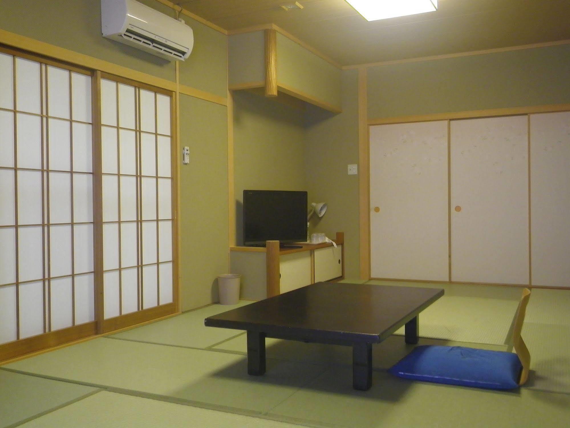 Kanko Hotel Tamaru Nara Esterno foto